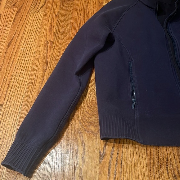 Lululemon Woman’s Navy Jacket Size 10 - Picture 3 of 6